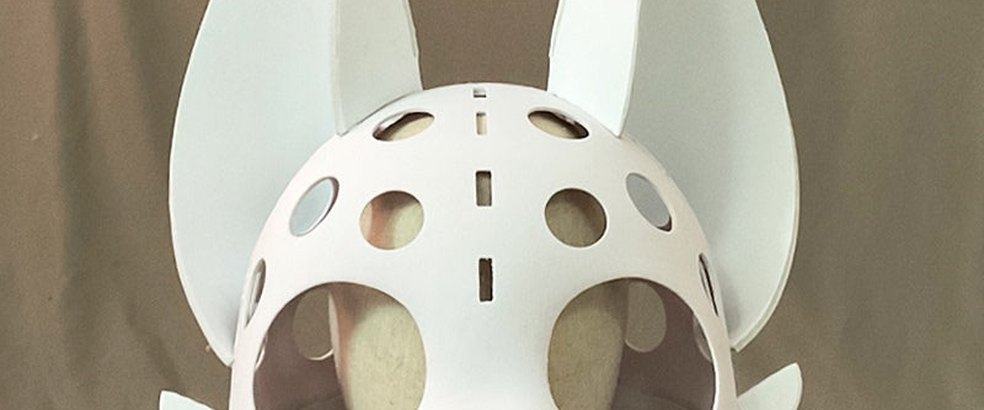 A bare 3D-printed head base, before any fur goes on